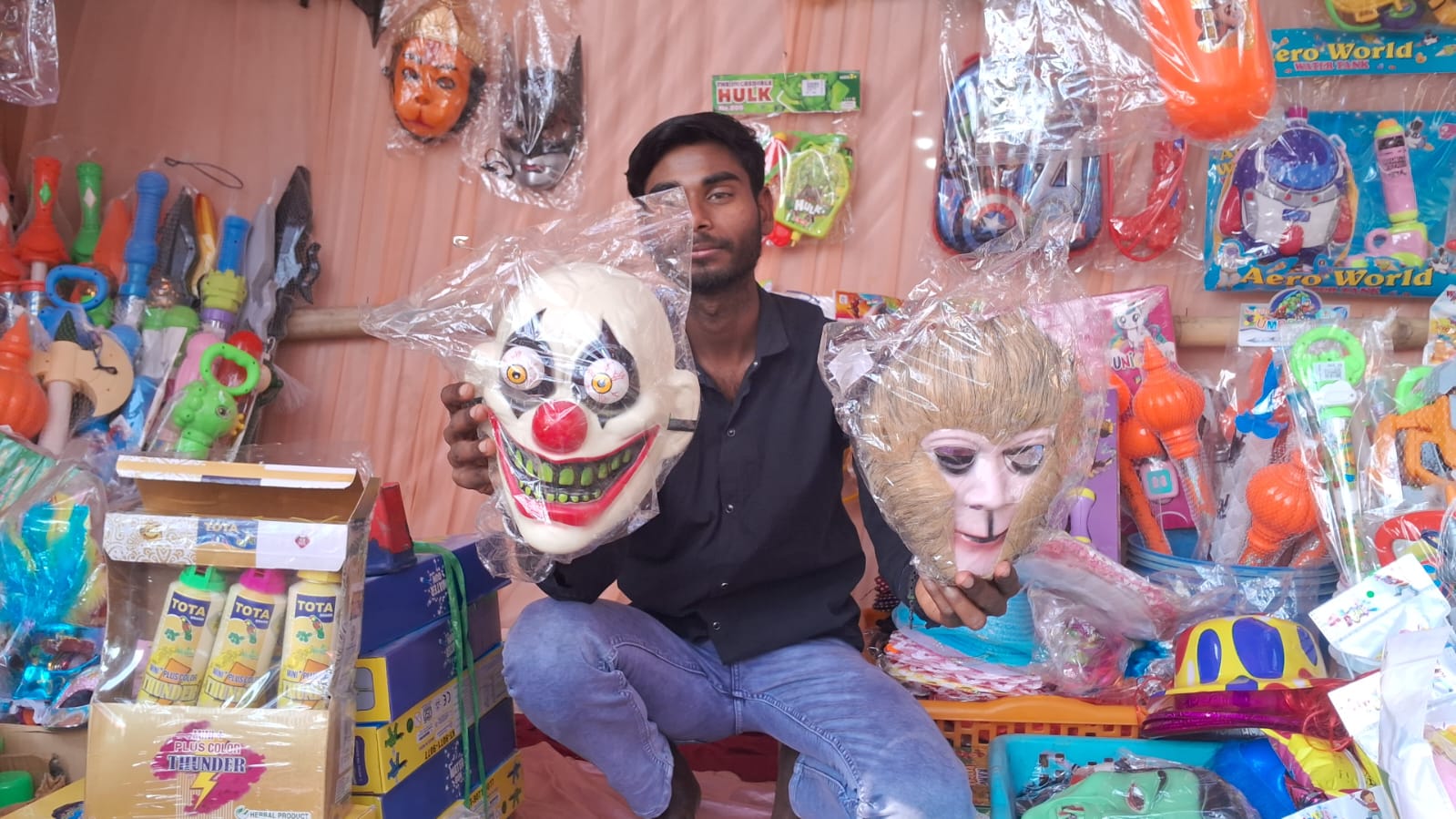 Markets decorated with water guns and masks for Holi in Ranchi