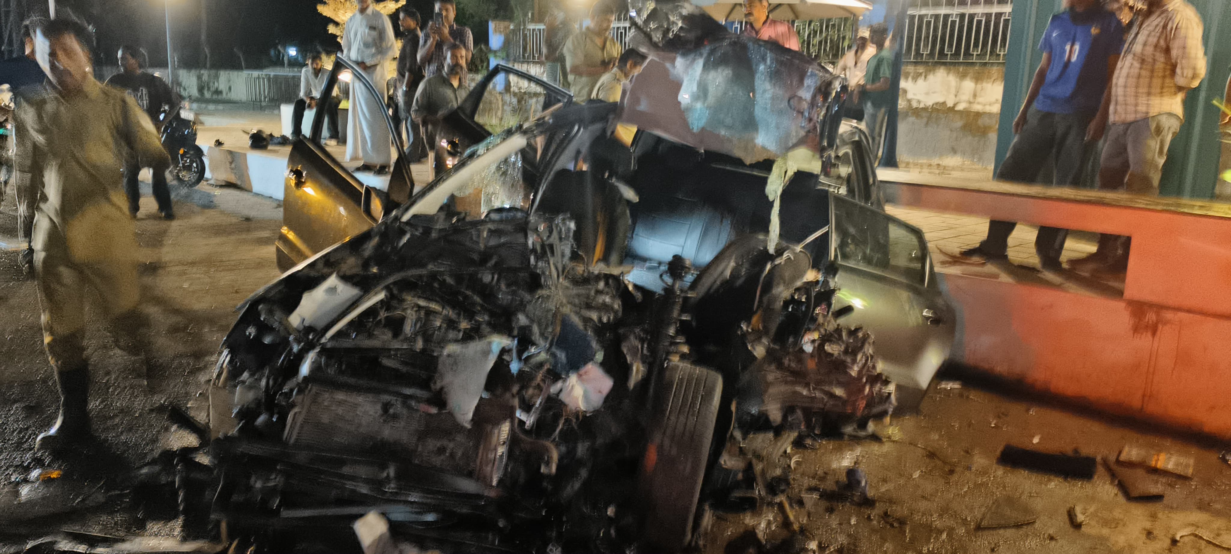 വാഹനാപകടം തിരുവനന്തപുരത്തും വാഹനാപകടം കോഴിക്കോട് വാഹനാപകടം മോഡേൺ ബസാർ അപകടം