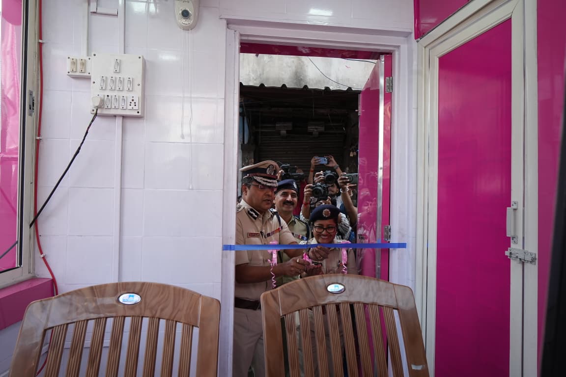 pink Booth in kolkata