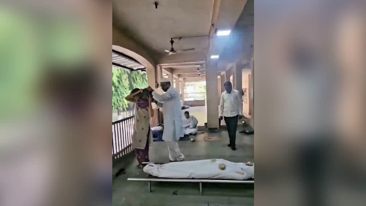 Muslim Man Lights Funeral Pyre Of A Hindu In Pune, Sets Example Of Communal Harmony, Love