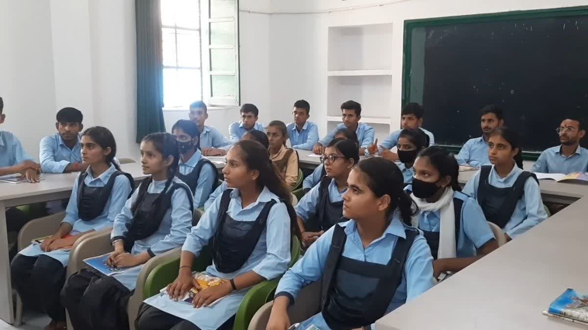 स्कूलों में पढ़ाई का नया दौर