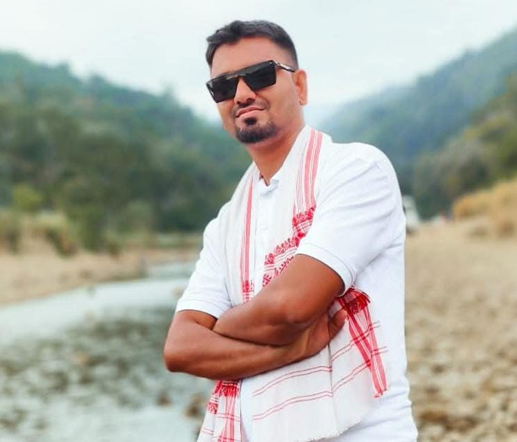 controversial post on Facebook in support of Pakistan