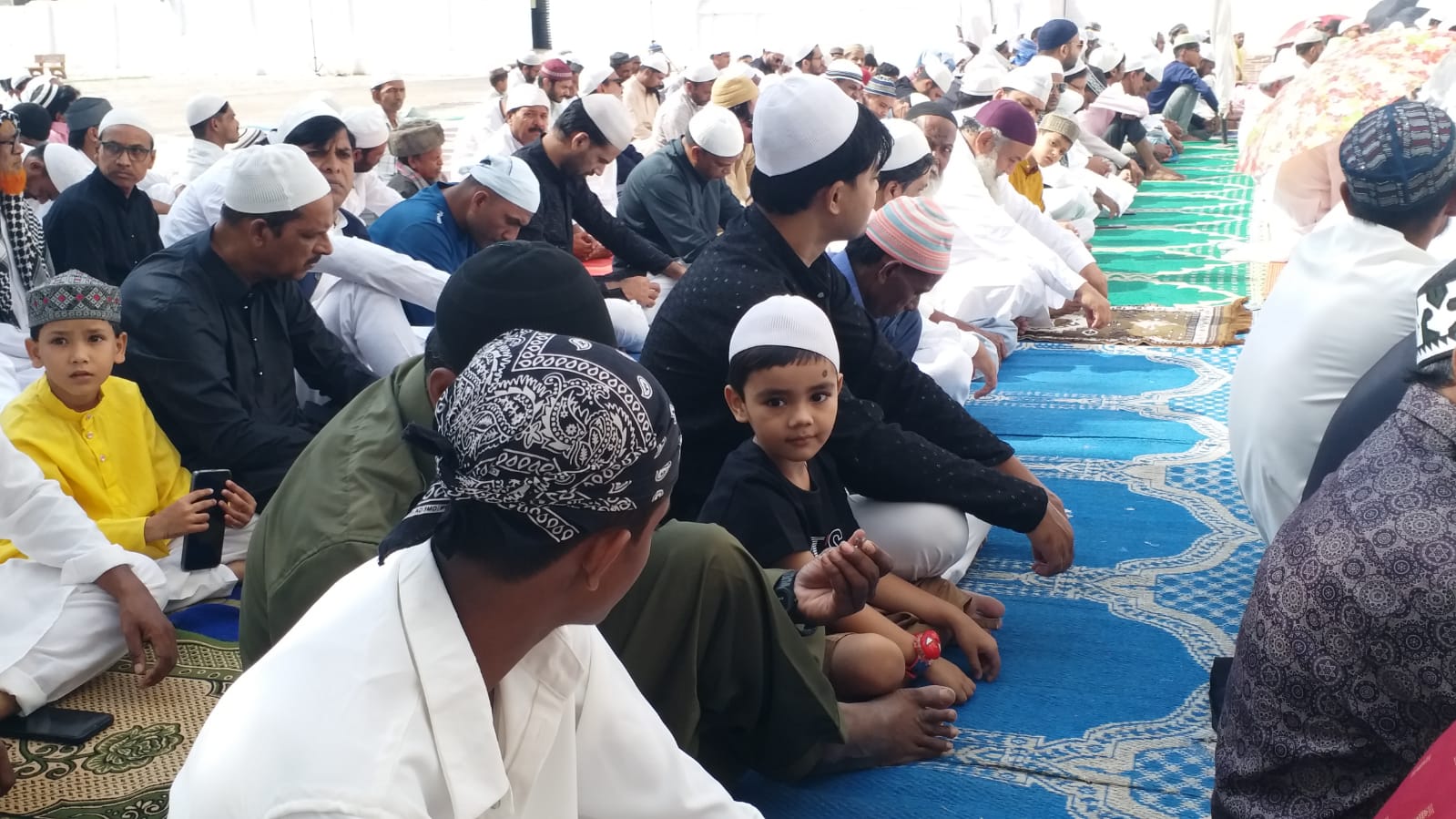 people offered Eid-ul-Adha prayers in mosques and Eidgahs in Ranchi