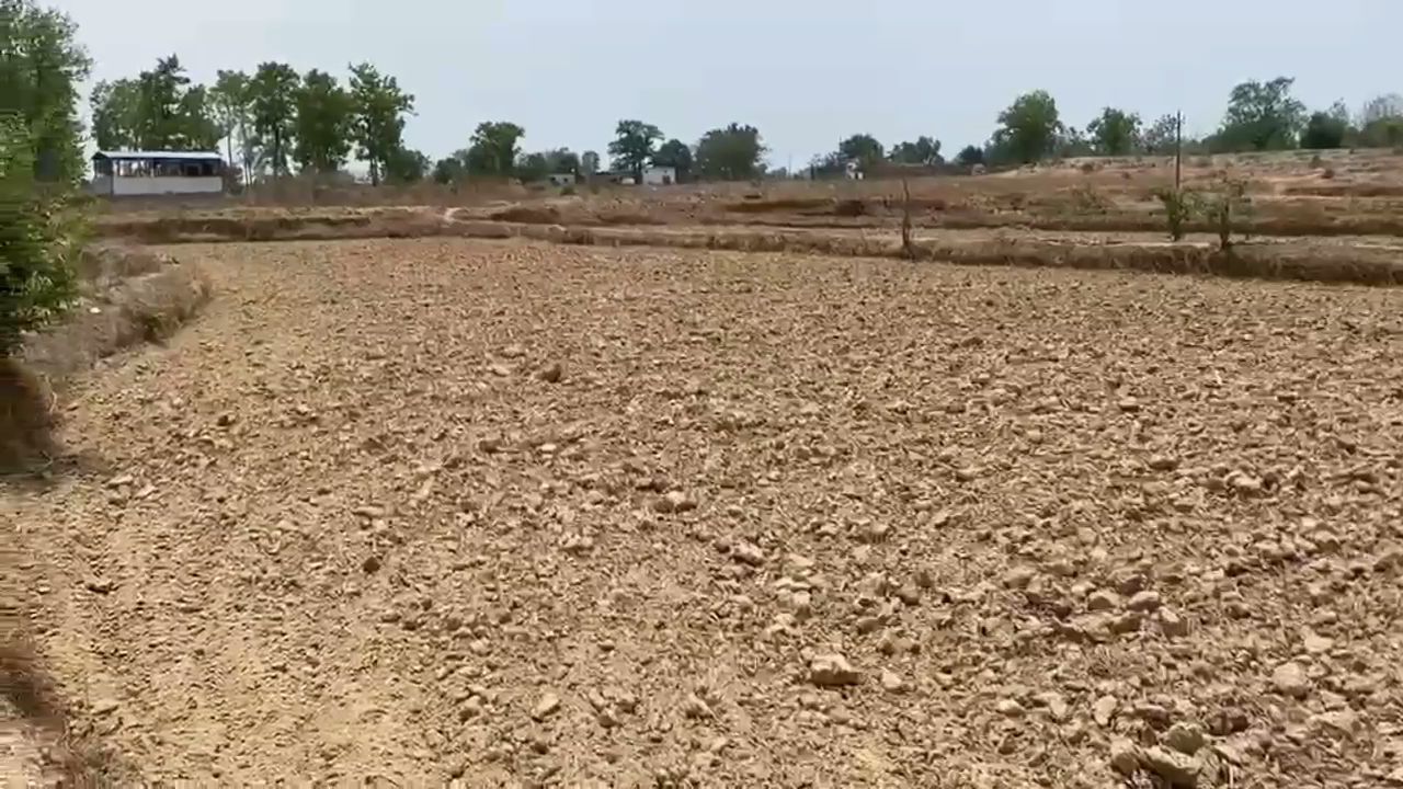 Farmers await monsoon
