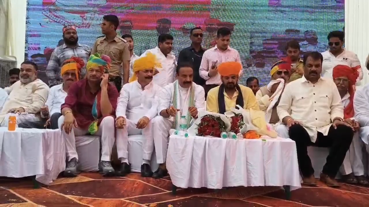 Former Gonda MP Brijbhushan Sharan Singh launched a scathing attack on Rahul Gandhi in Karnal