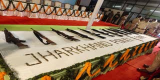 many-naxalites-surrender-in-jharkhand