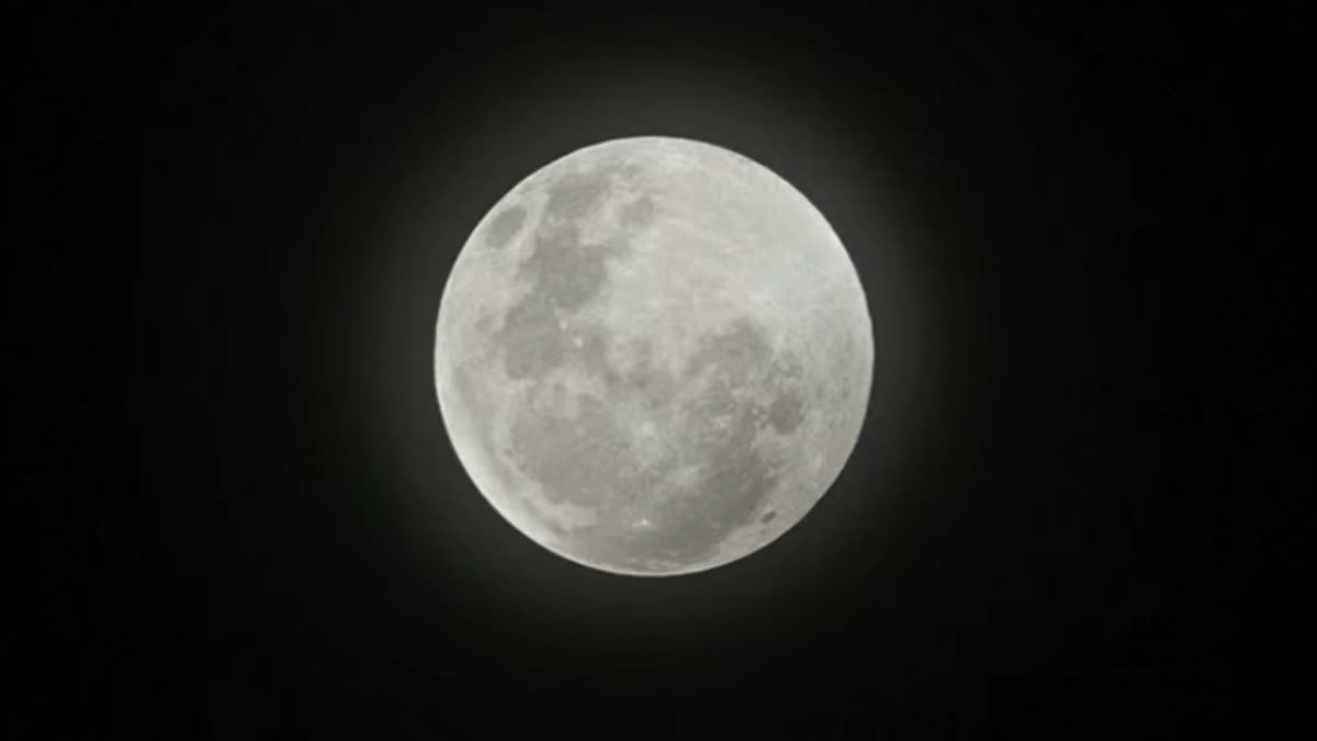 EARTH SHADOW FULL MOON  WHAT IS LUNAR ECLIPSE NASA  RED MOON ATMOSPHERE SCATTERING  FULL MOON EARTH BETWEEN SUN
