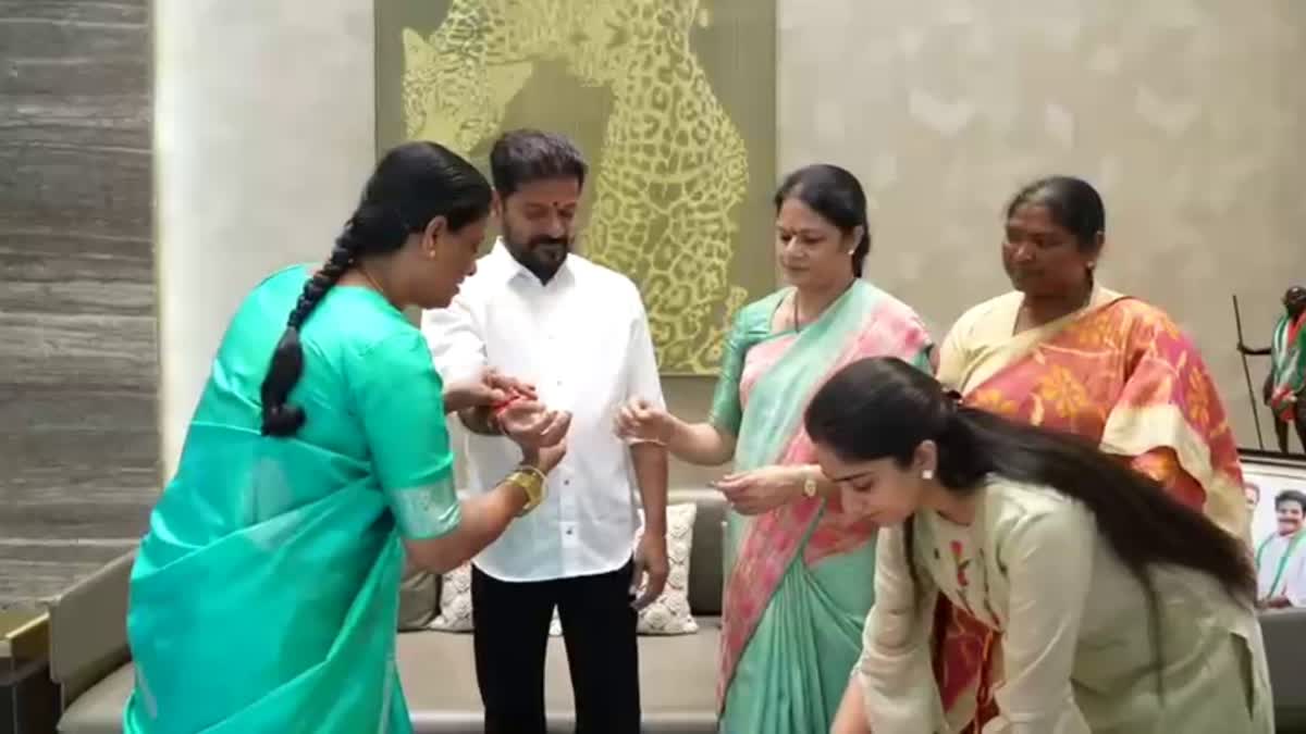 Konda Surekha Tied Rakhi To CM Revanth