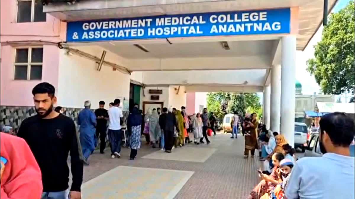 Jammu Kashmir Medical Interns Announce Indefinite Strike Over 7-Year Pay Freeze