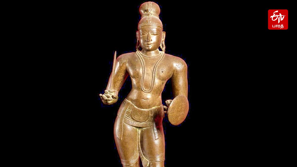 திருமங்கை ஆழ்வார் சிலை