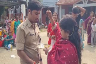 On the occasion of Raksha Bandhan large number of sisters arrived at Ranchi Hotwar Jail to tie Rakhi to their brothers
