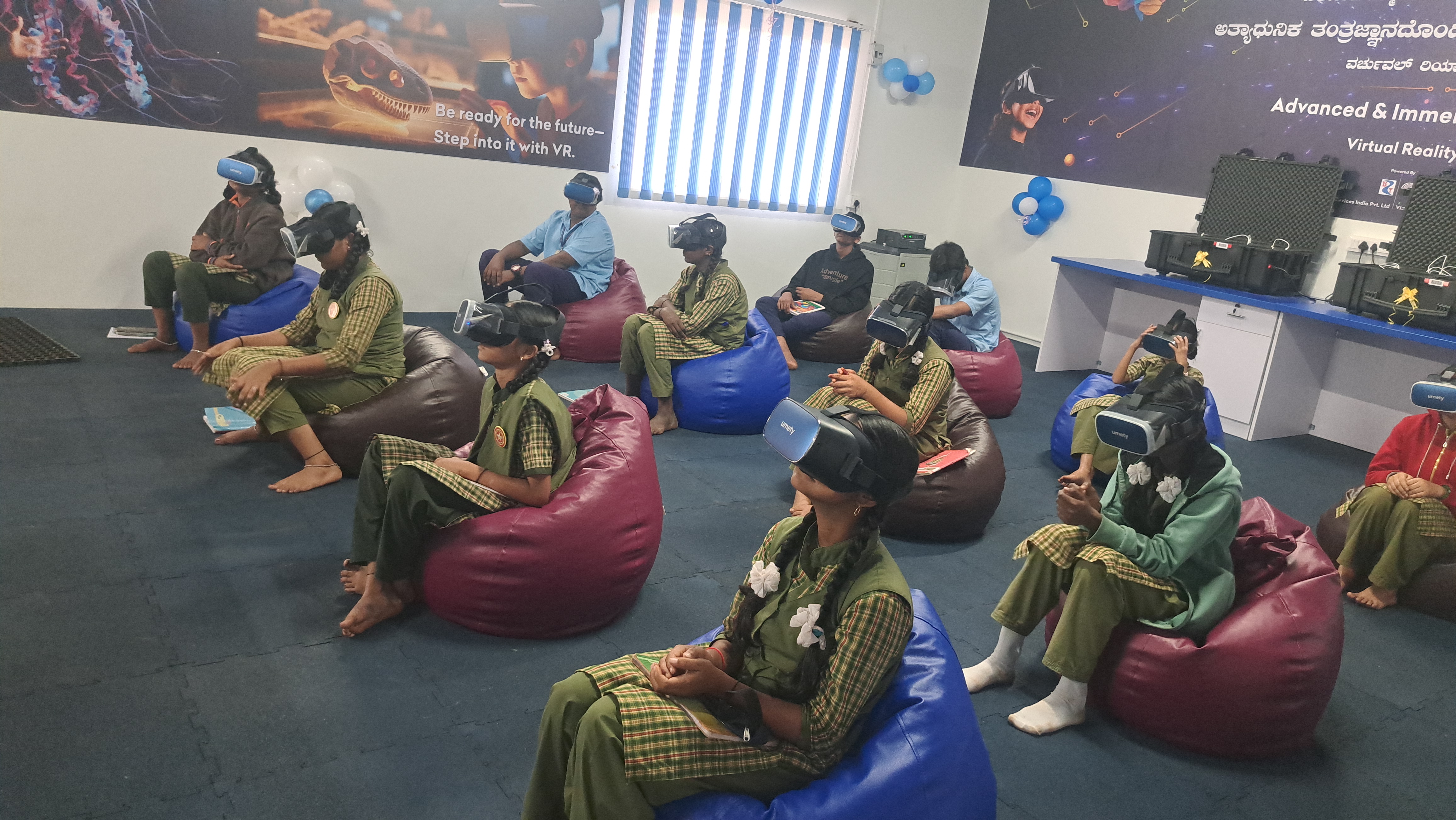 ROBOTIC AND VIRTUAL REALITY LAB
