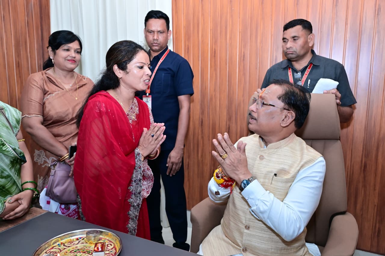 CG TET News: शिक्षकों की नौकरी नहीं जाएगी, CM साय का बड़ा भरोसा; वेतन विसंगति पर भी समाधान की उम्मीद 1 CM vishnudeo Sai in Jashpur