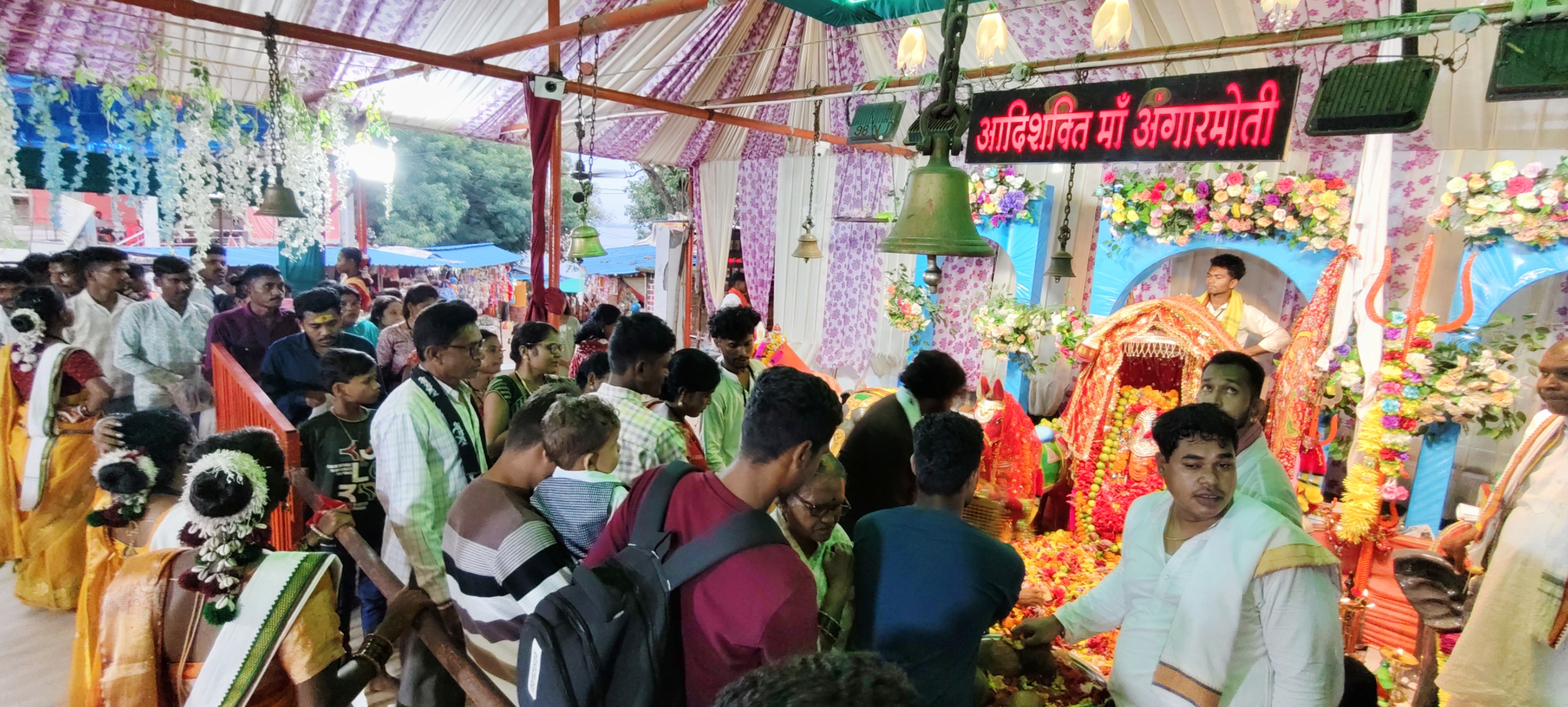 Devotees in Maa Angar Moti Temple