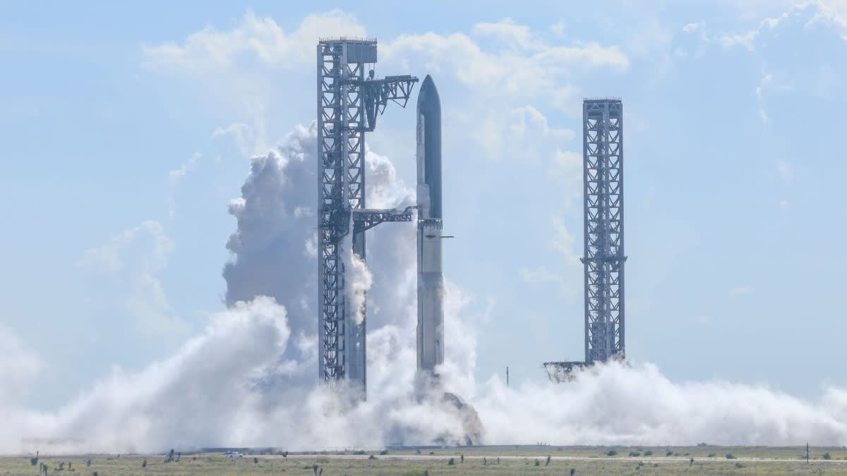SpaceX's Starship Reaches Orbit For First Time Despite Engine Problem