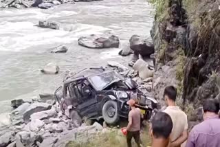 Five people died when a vehicle fell into the Kishanganga river in Jammu and Kashmir.