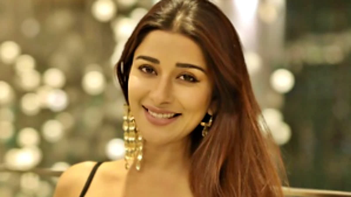 Bigg Boss 18: Nyrraa Banerji Evicted In Weekend Ka Vaar Episode, Leaves ...