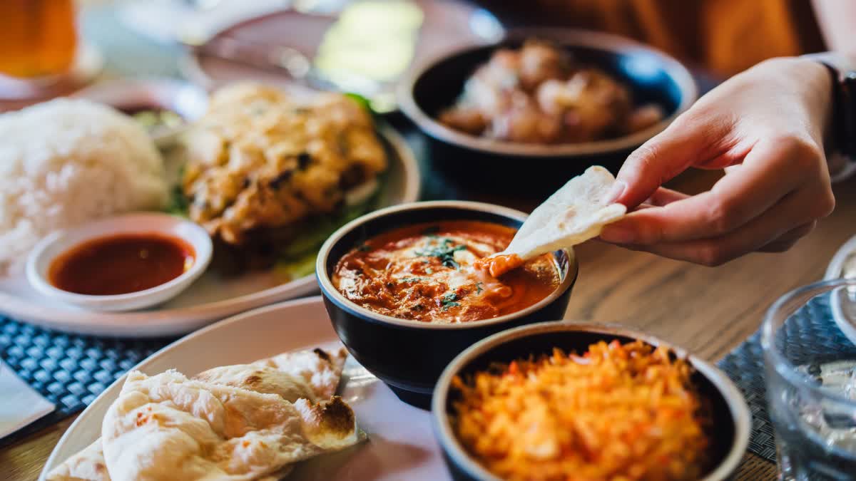 சாப்பிட்ட பின் இந்த தவறுகளை மட்டும் செய்யாதீங்க! காரணத்தை தெரிஞ்சுக்கோங்க!