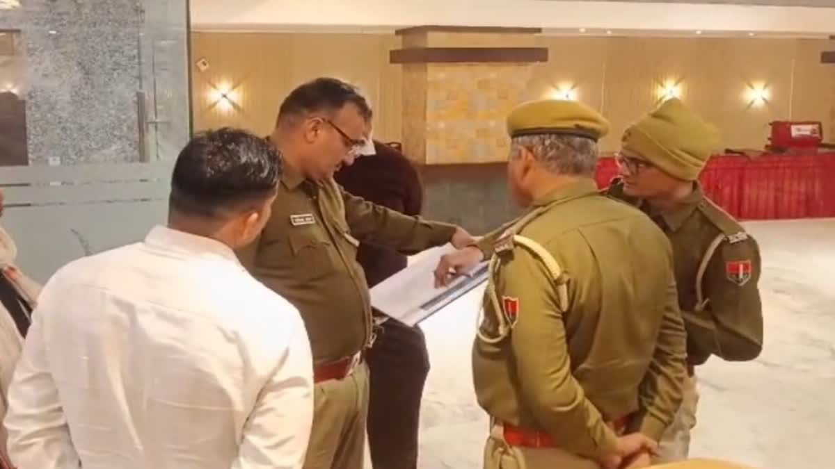 दूसरी शादी कर रहा कॉन्स्टेबल, रंगेहाथ पकड़ा गया