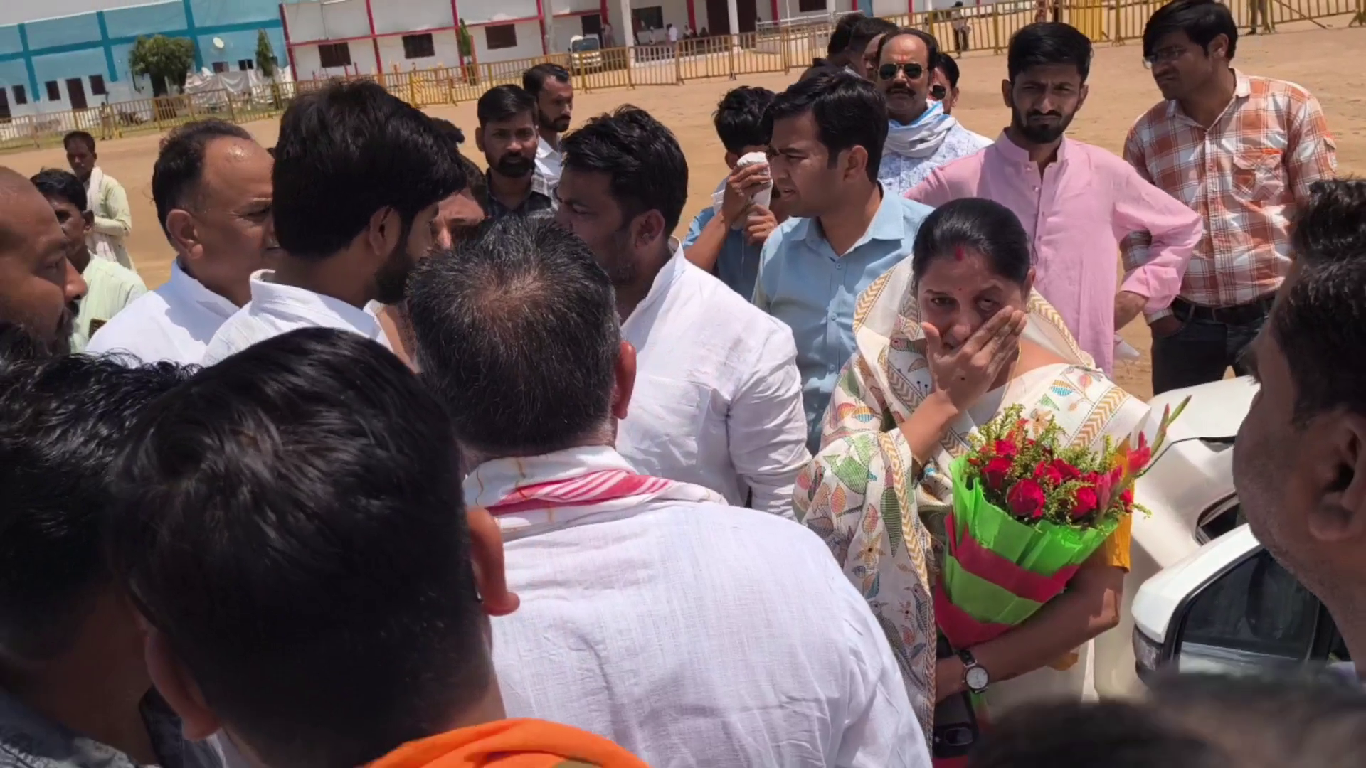 SHEOPUR RENU RATHORE CRYING