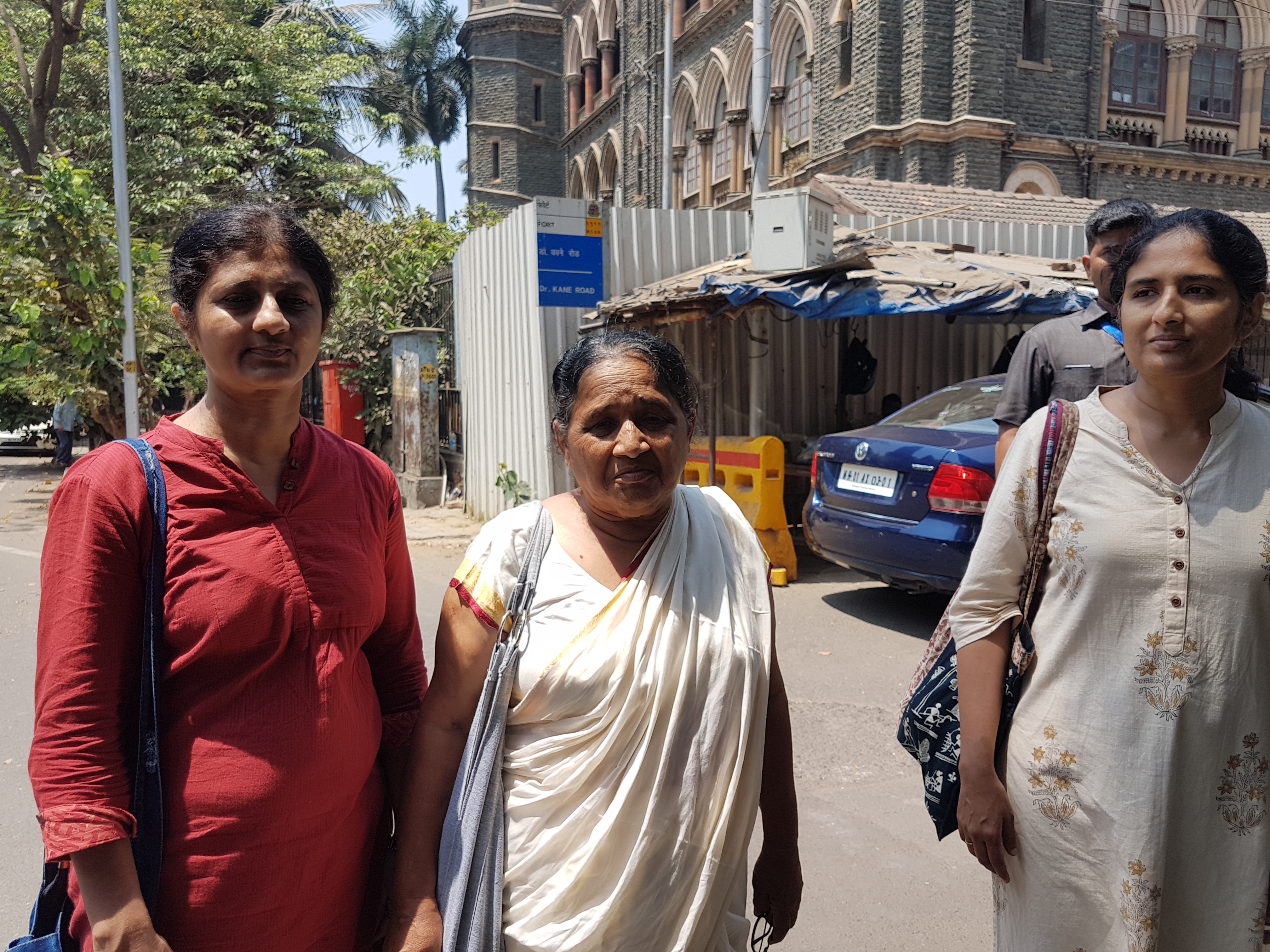 मुक्ता दाभोलकर आणि इतर