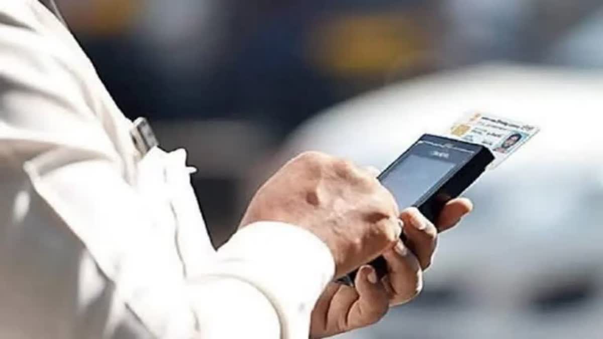One Man Enquired About Traffic Challans Against His Son in Law