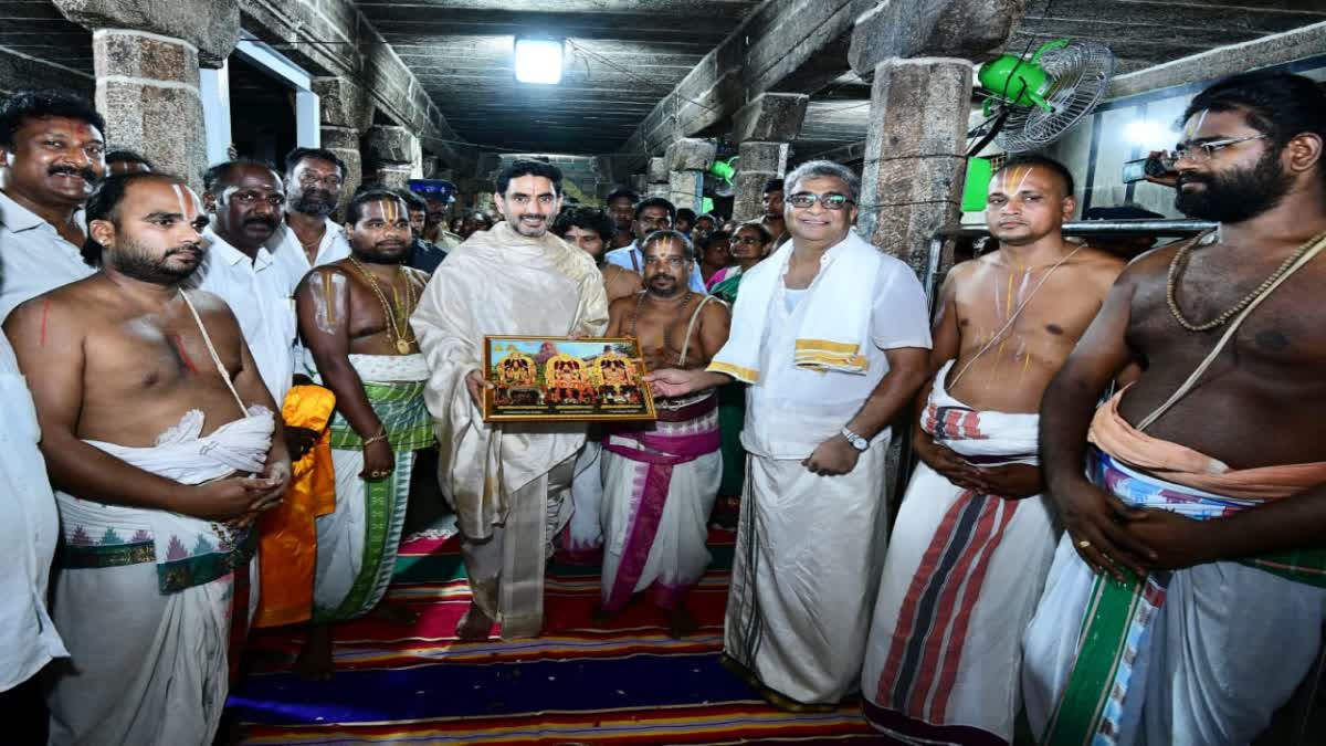 Lokesh_visit_temples_in_Tamil_Nadu