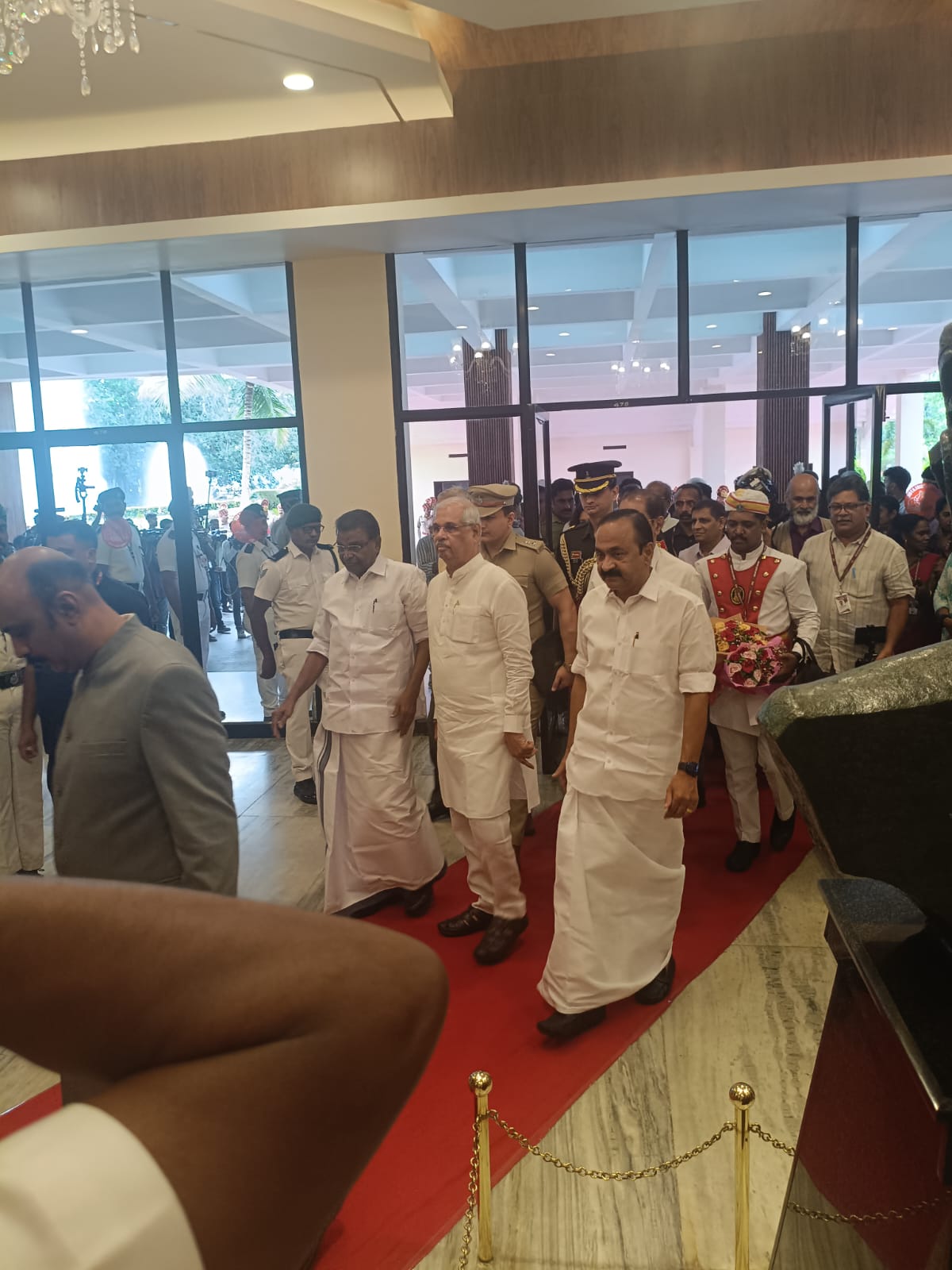 KERALA LEGISLATIVE ASSEMBLY  കേരള നിയമസഭ നയപ്രഖ്യാപനം  ഗവര്‍ണര്‍ ആര്‍ലേക്കര്‍  UDF GOVT POLICY DECLARATION