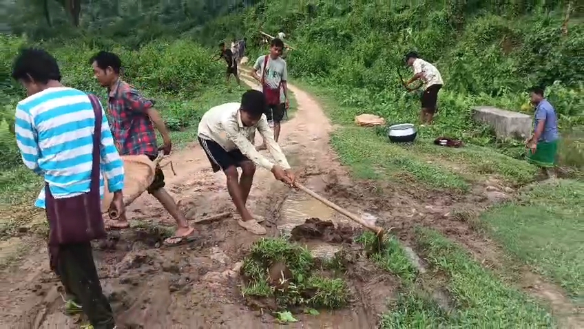 Public repaired Dilapidated road in the Dimoria