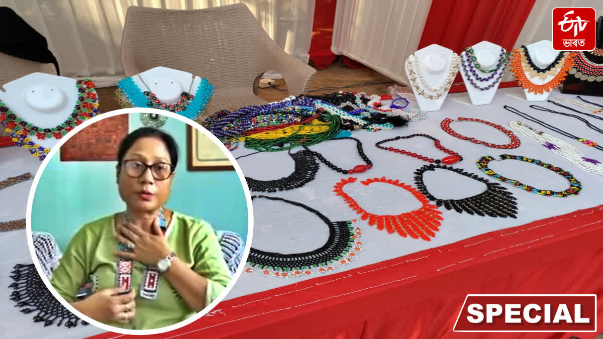 Juri Rajkumari has become self-reliant by doing business with handmade jewelry