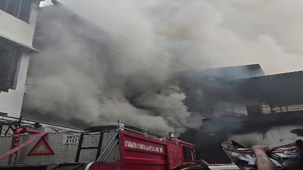 MASSIVE FIRE BROKE OUT DEHRADUN
