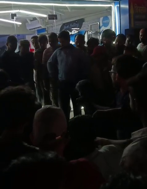 CAR HITS PEOPLE IN NAINITAL
