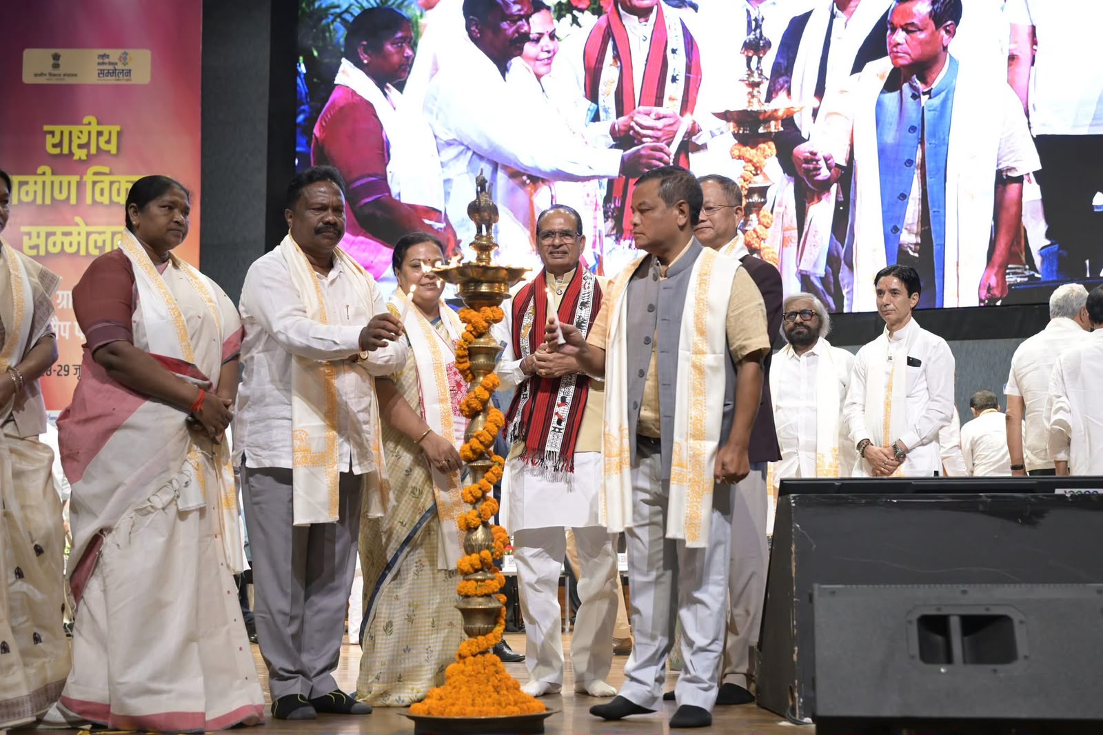 Jharkhand Rural Development Minister Deepika Pandey Singh attended national conference of Union Ministry of Rural Development in Delhi
