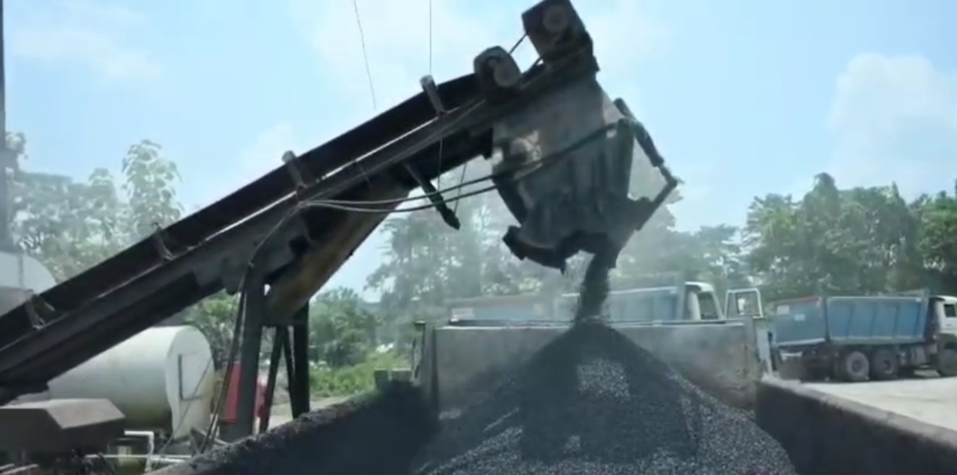 Road is being constructed using plastic by PWD in Barpeta