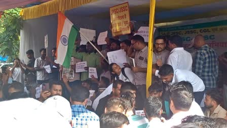 रांची में जंतर मंतर की तर्ज पर छात्रों का आंदोलन, JPSC-JSSC में कथित  'धांधली' के खिलाफ प्रोटेस्ट, सीबीआई जांच की मांग तेज