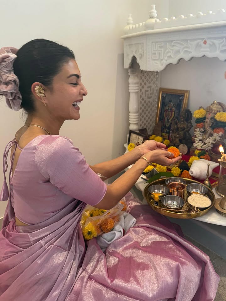 Ganesh Chaturthi 2025: Bollywood Celebrities Set Major Festive Fashion Goals