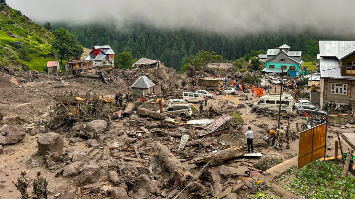 Cloudburst causes panic across the country, know what to do in case of sudden flood, how to save lives?