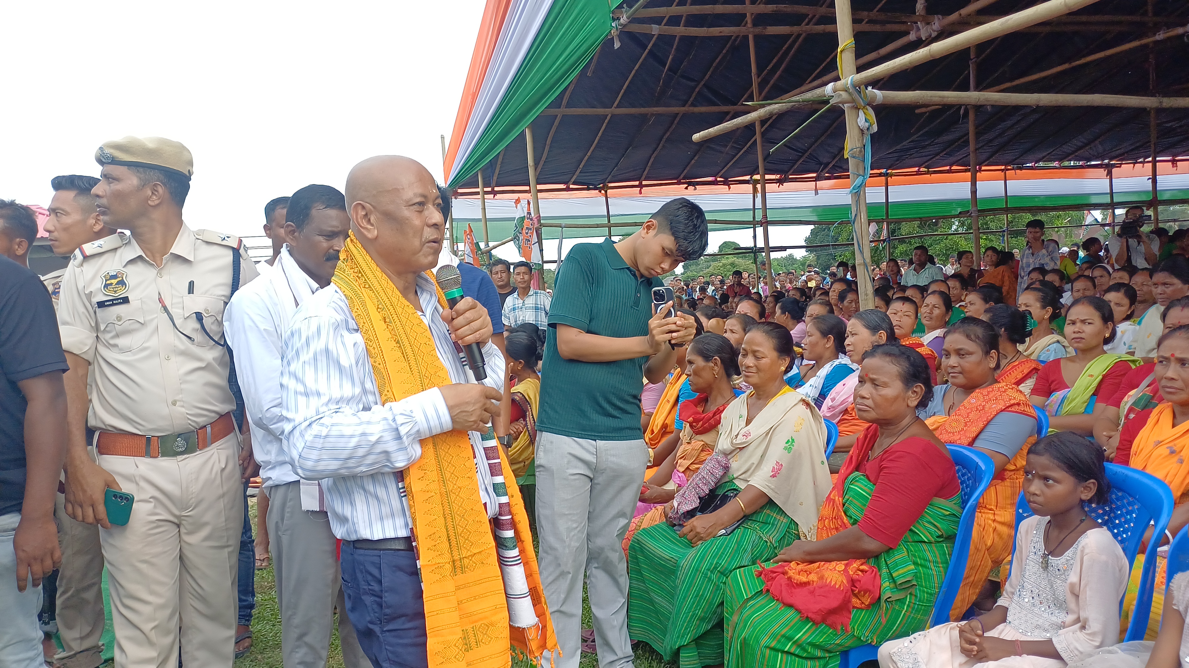 Hagrama Mohilary Election campaign