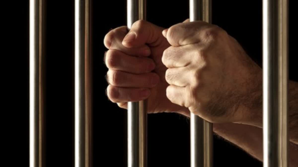 eight-get-life-sentences-for-murdering-a-man-for-questioning-public-smoking