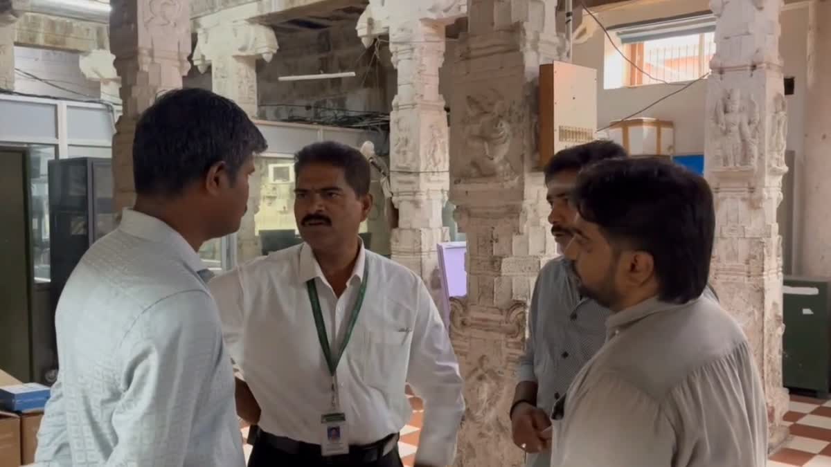 தெலங்கானா பக்தர்களுக்கு அறிவுரை வழங்கிய அதிகாரி