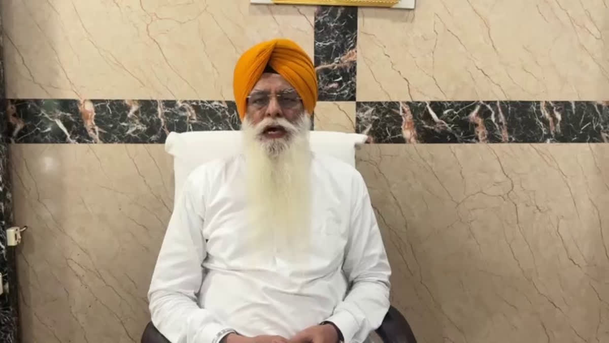 turban wearing Sikh Controversy