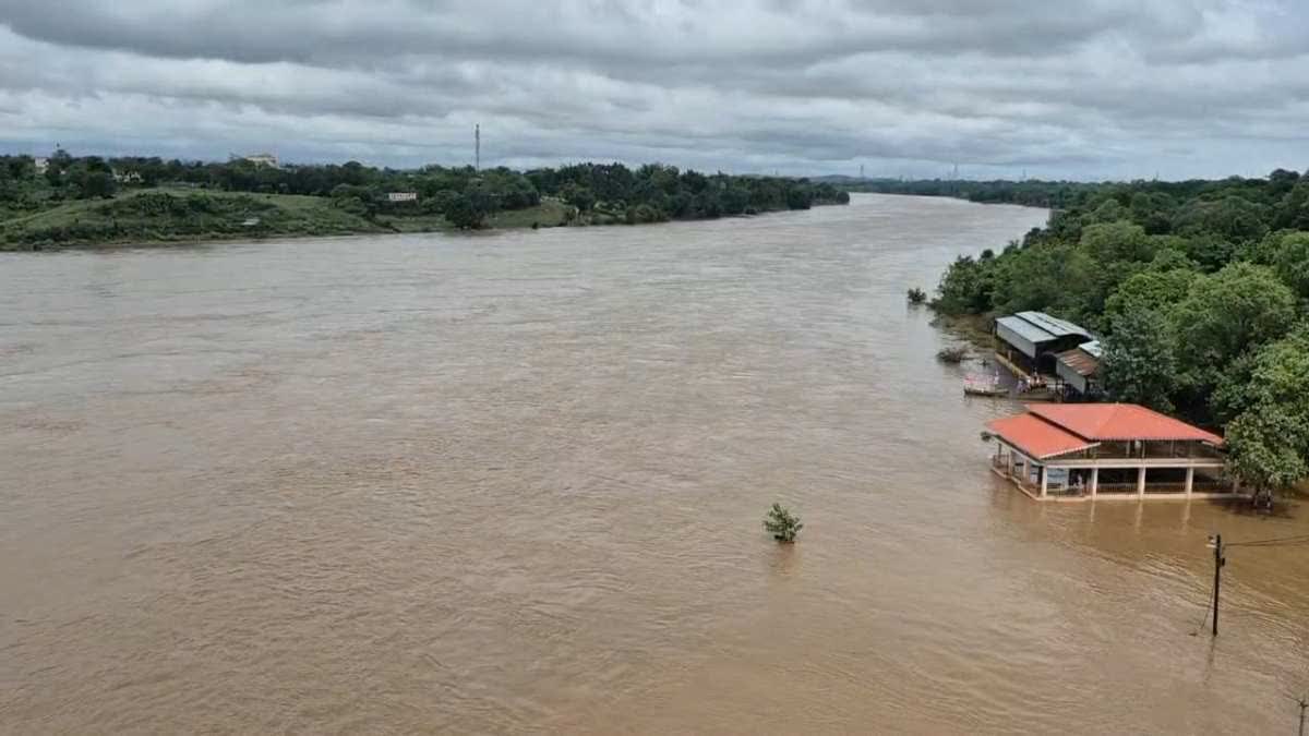 SATNA CHITRAKOOT HEAVY RAIN