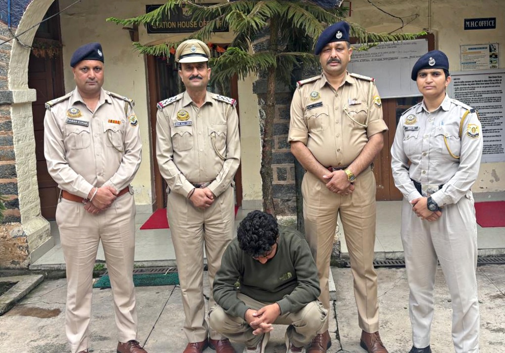 अबू धाबी भागने से पहले एयरपोर्ट पर पकड़ा गया तस्कर