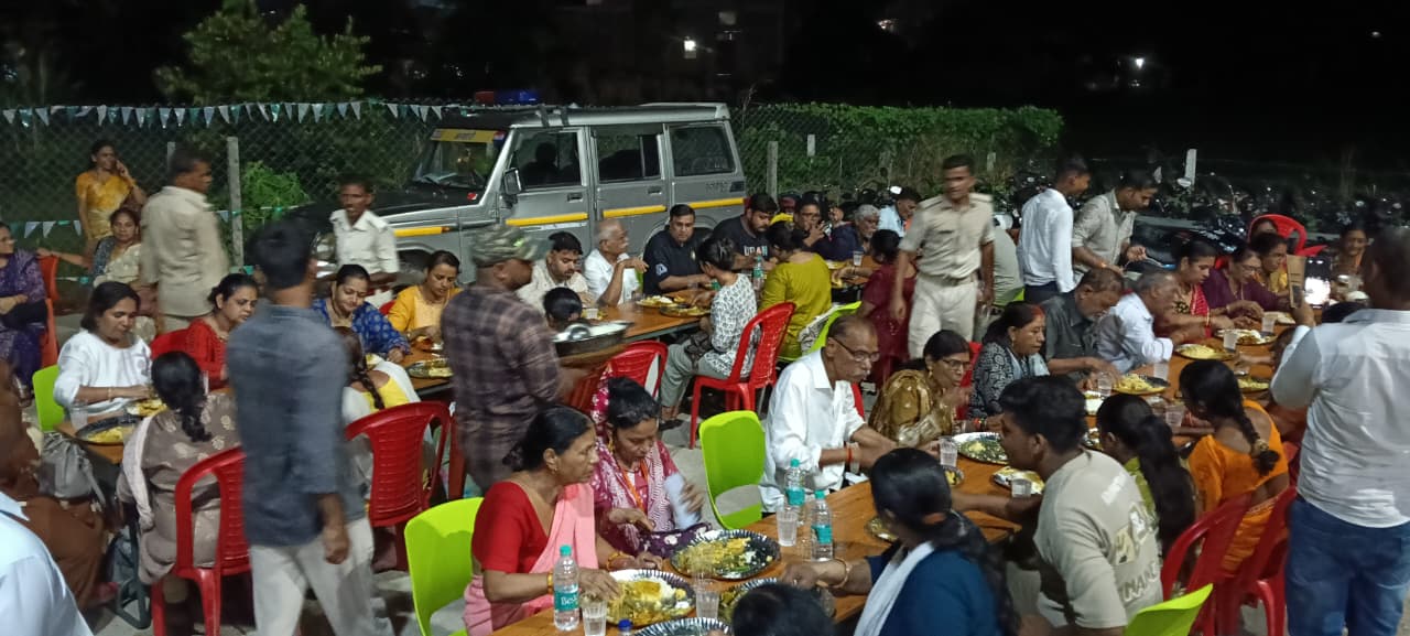 Rescues maharashtra Pilgrims In Nepal Flood