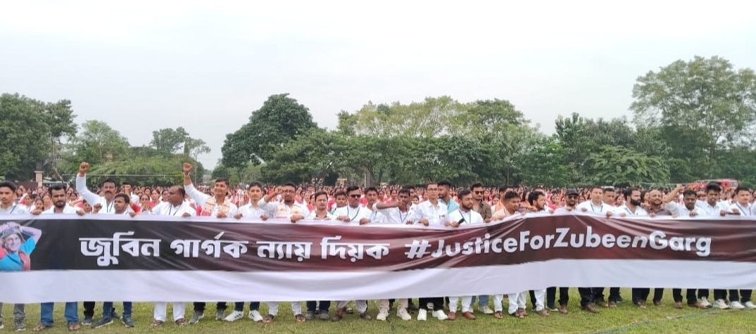 In udalguri Kalaigaon ten thousand women perform Zubeen Garg's song 'Mayabini'