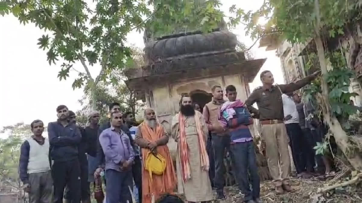 Illegal Encroachment Removed From Ancient Shiva Temple In UP's Madhopur Village Police and district administration officials on Saturday removed illegal encroachments around an ancient Shiva temple in Madhopur village under Maudarwaja police station