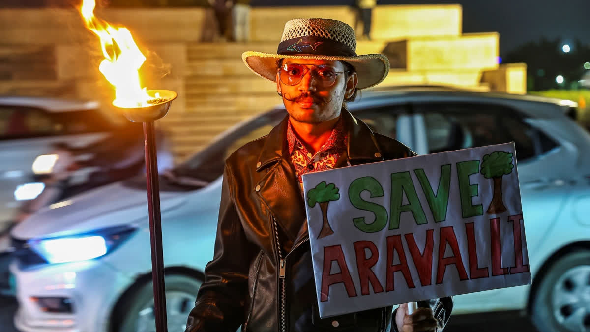 Supreme court Stays Its Aravalli Definition Order