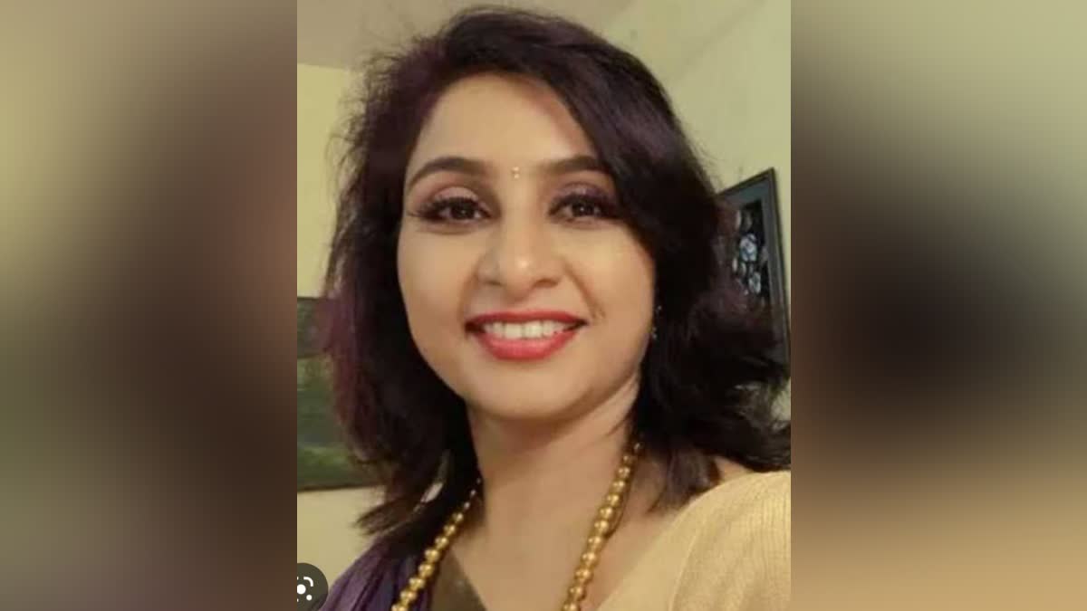 ஓட்டல் உரிமையாளரிடம் ரூ.10 லட்சம், சொகுசு கார் மோசடி புகார்: சீரியல் நடிகை உட்பட 3 பேர் மீது வழக்குப்பதிவு