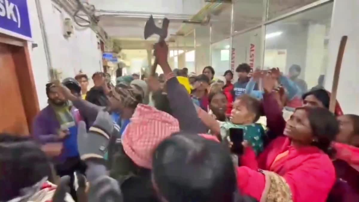 Uproar in hospital over child theft