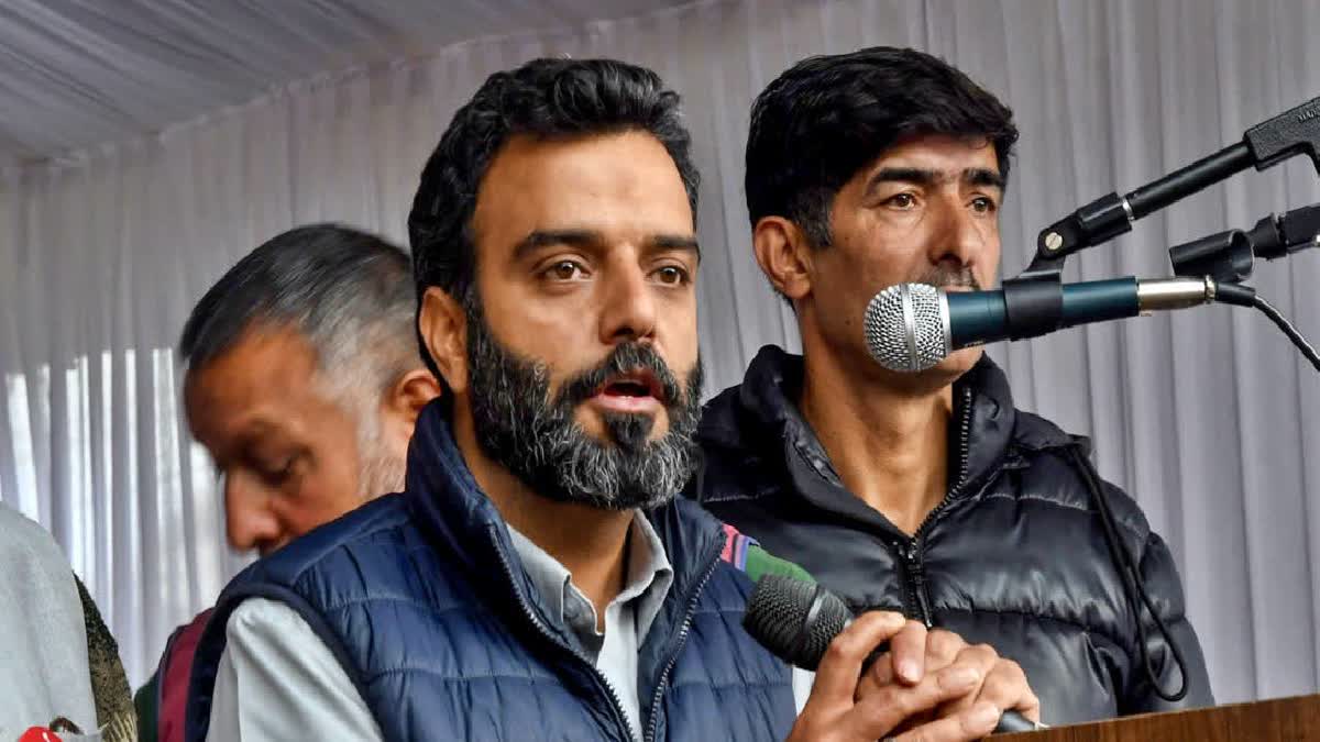 From Aga To Lone, Jammu Kashmir Politicians Rally Behind Students On Reservation Policy